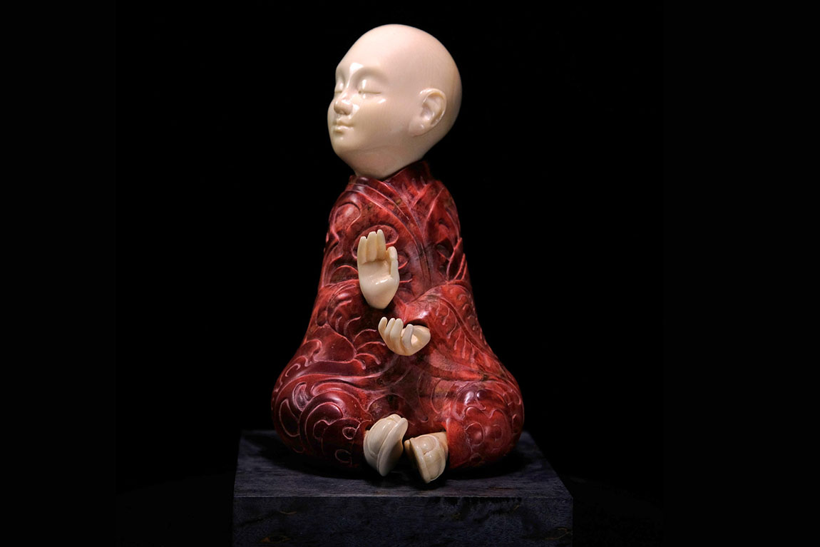 Скульптура из бивня мамонта Даниил и Татьяна Артюховы медитация буддизм
