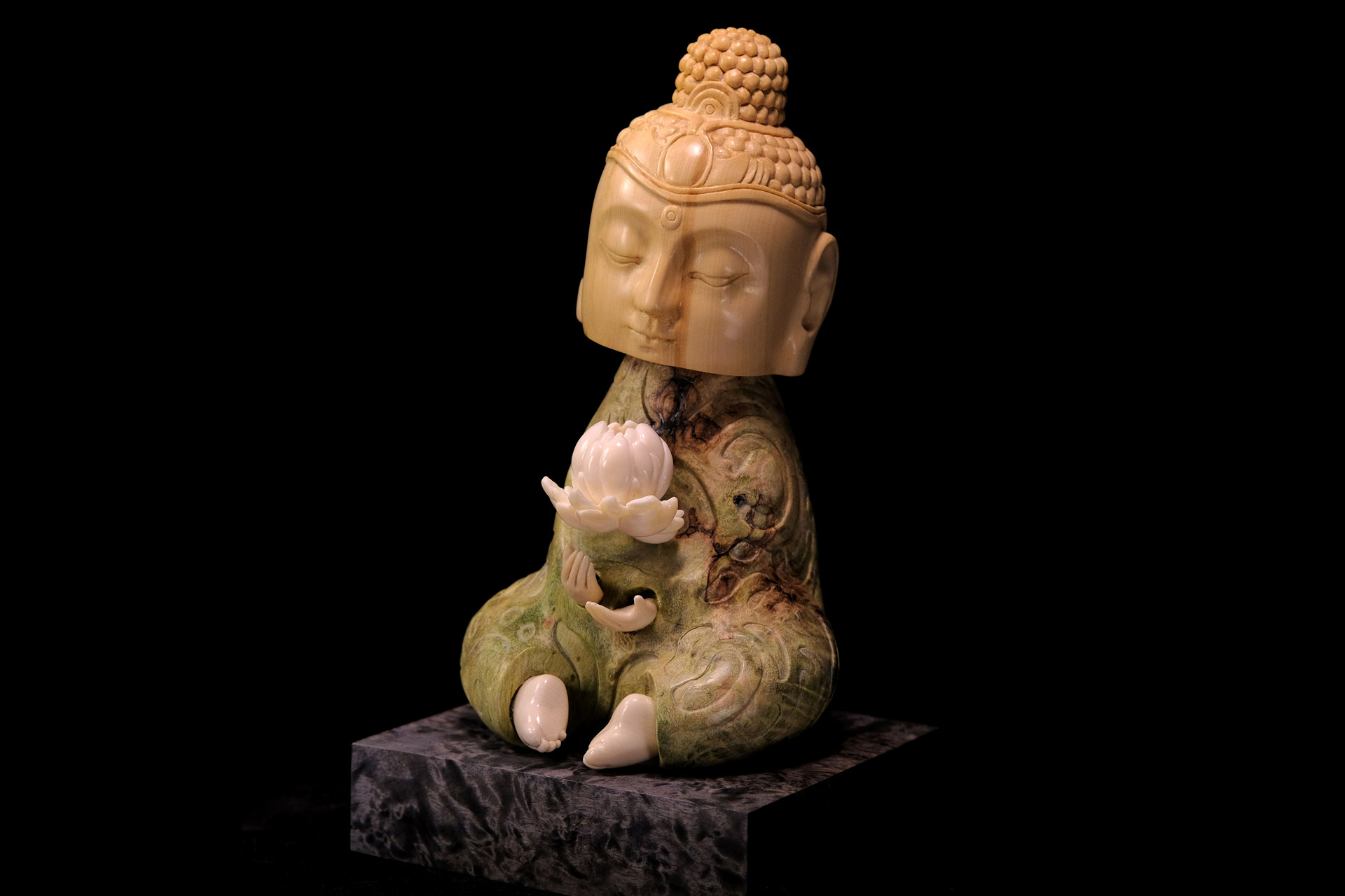 Скульптура из бивня мамонта Даниил и Татьяна Артюховы глазами бога буддизм