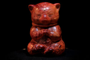 Скульптура из бивня мамонта Даниил и Татьяна Артюховы Красный кот в медитации